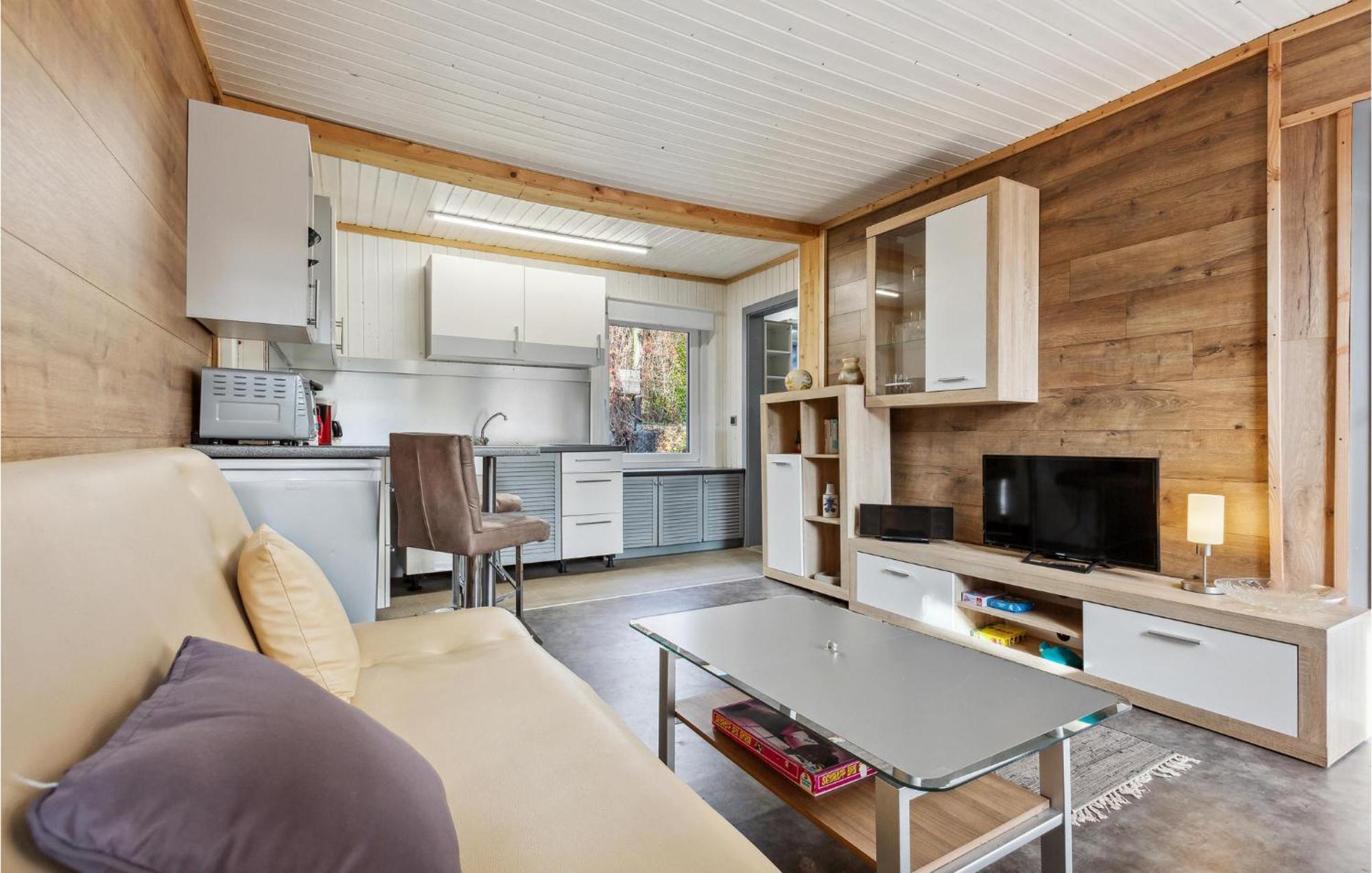 Nice Home In Zeulenroda-Triebes With Sauna Exteriör bild